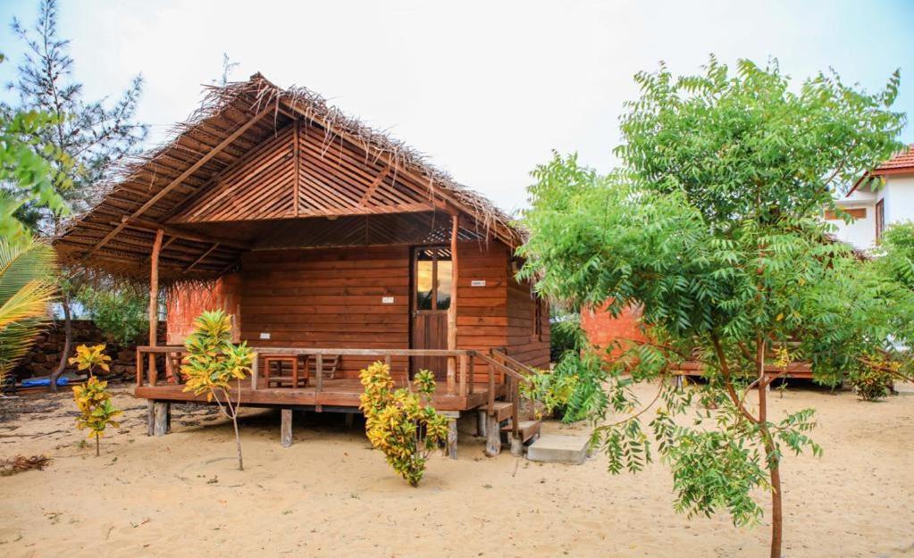 Whisky Point Surf Cabana Arugam Bay Bagian luar foto
