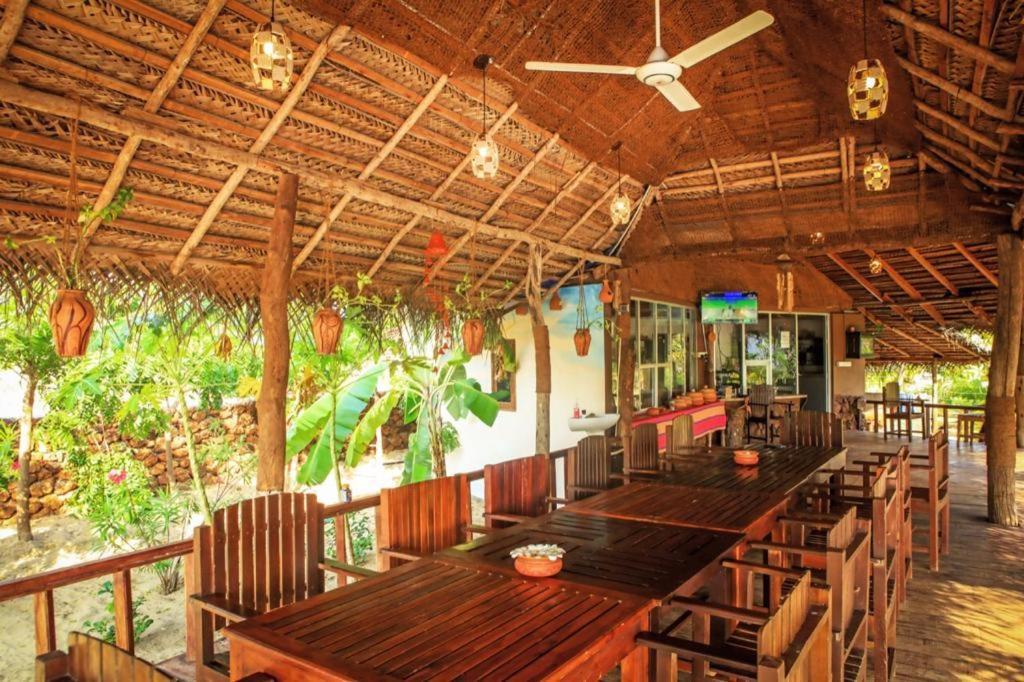 Whisky Point Surf Cabana Arugam Bay Bagian luar foto